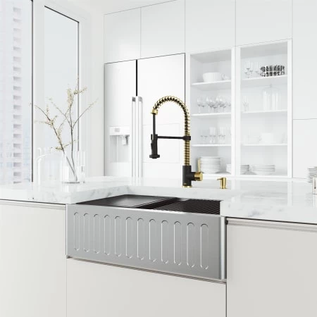 Vigo Oxford 30" Slotted Apron Farmhouse Single Basin Stainless Steel Kitchen Sink with Single Hole 1.8 GPM Edison Kitchen Faucet 5 Vigo Oxford 30" Slotted Apron Farmhouse Single Basin Stainless Steel Kitchen Sink with Single Hole 1.8 GPM Edison Kitchen Faucet - Image 3
